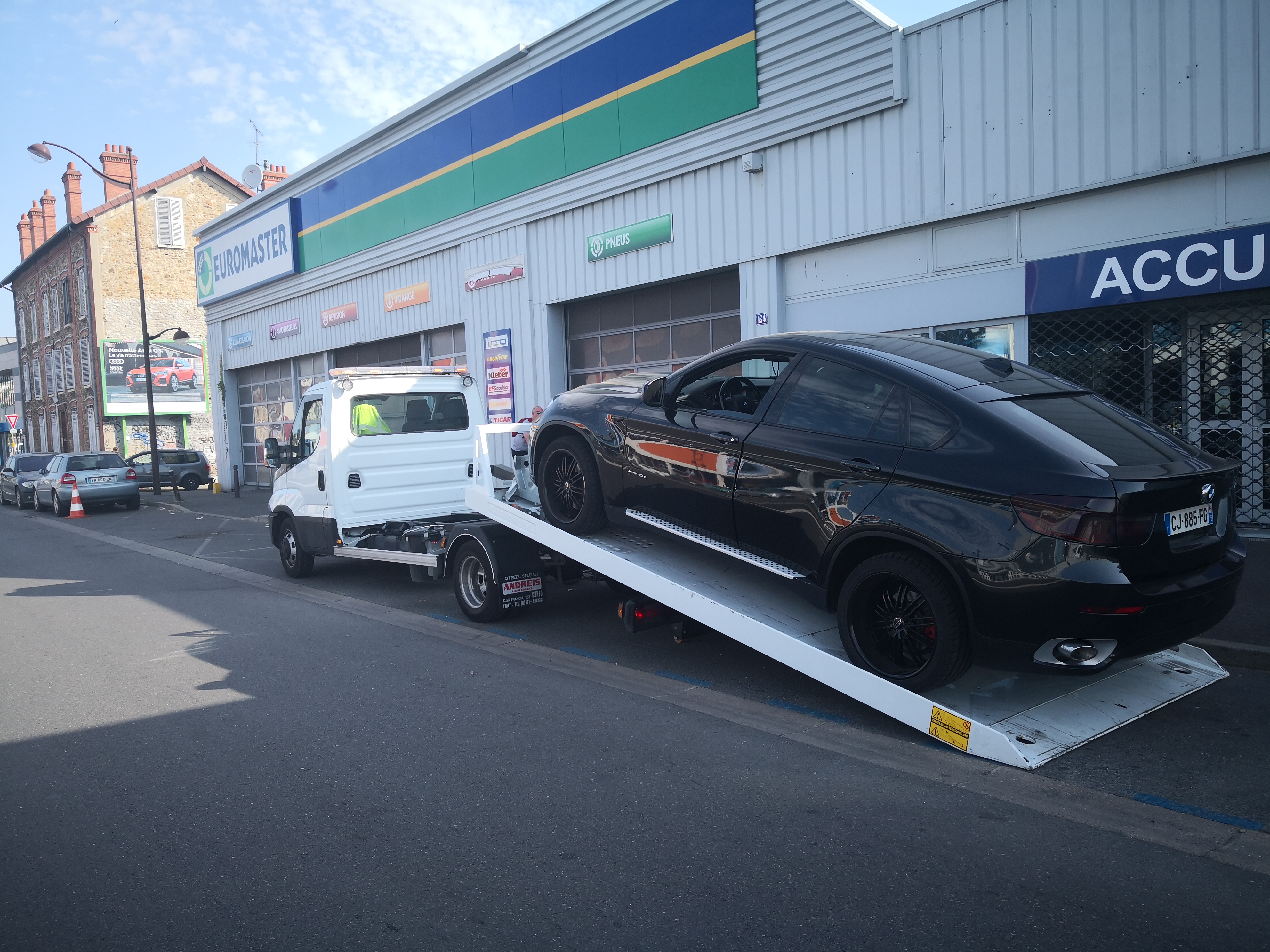 jean-charles rene-corail Dépanneur VL  - Remorquage bmw x6 jean-charles rene-corail photo Dépanneur-Remorqueur
