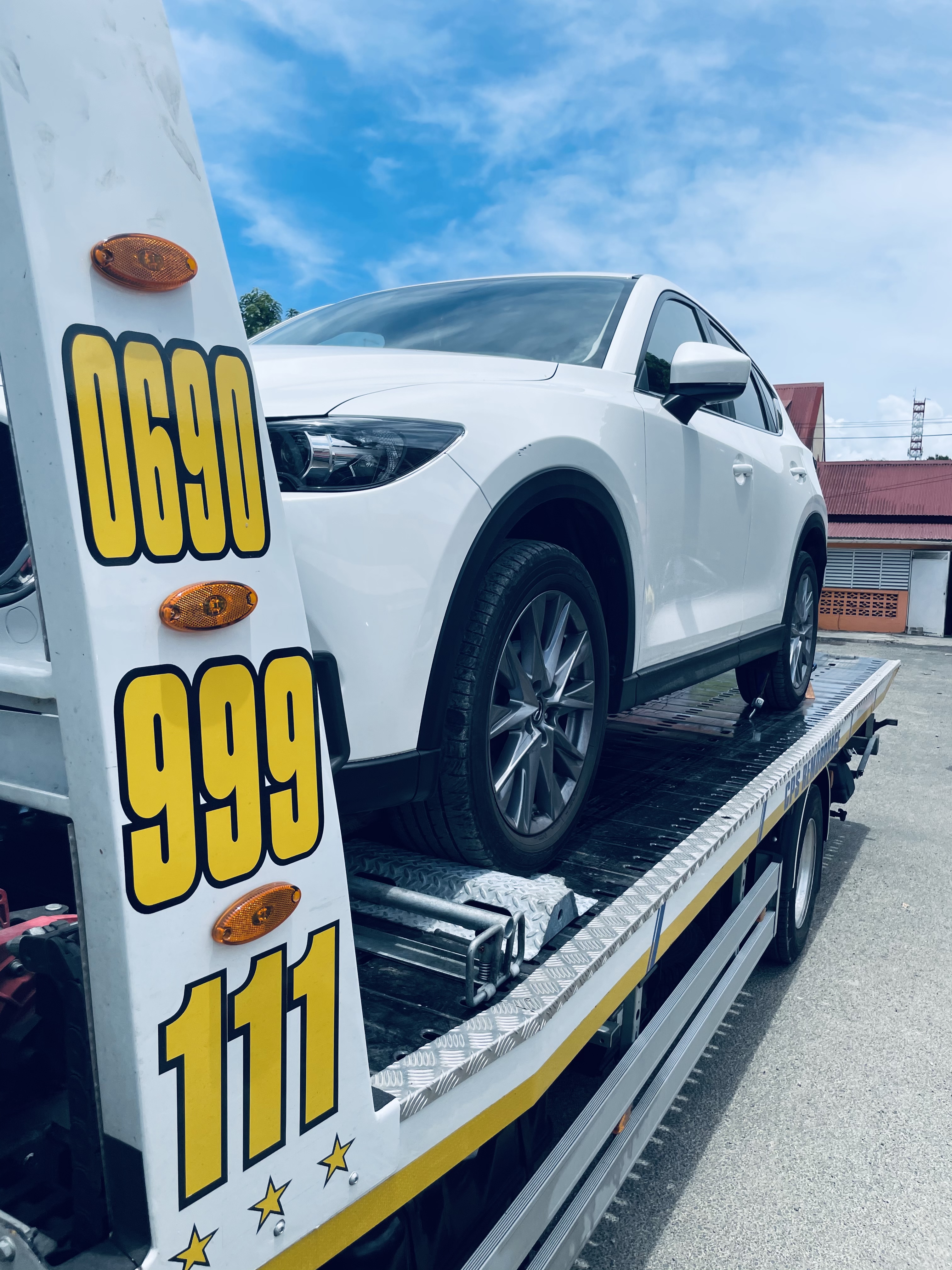 emmanuel binga Dépanneur VL - Transport véhicule neuf emmanuel binga photo Dépanneur-Remorqueur