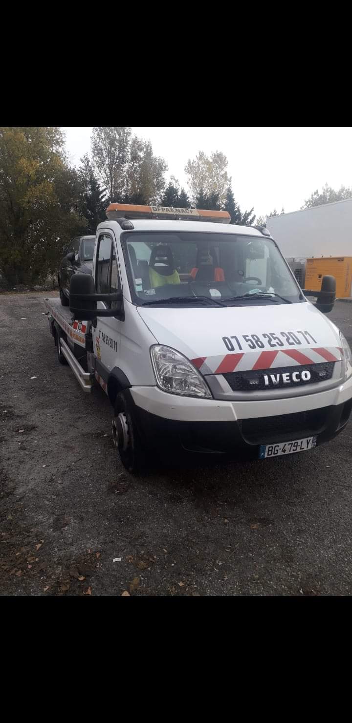 abdelmalek drid Dépanneur VL - Dépannage remorquage abdelmalek drid photo Dépanneur-Remorqueur