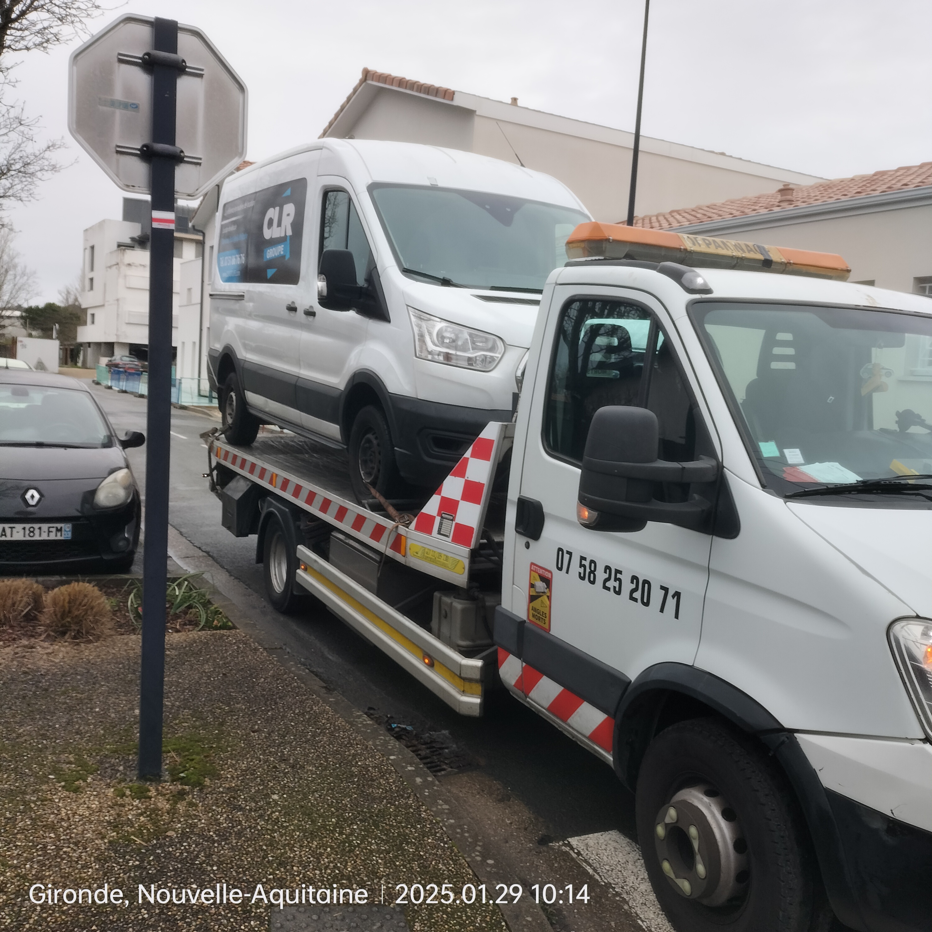 abdelmalek drid Dépanneur VL - Theveste dépannage remorquage abdelmalek drid photo Dépanneur-Remorqueur